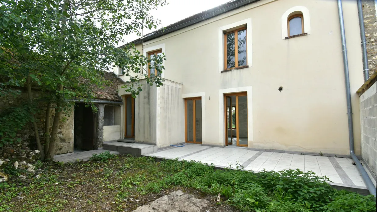 Photo 6