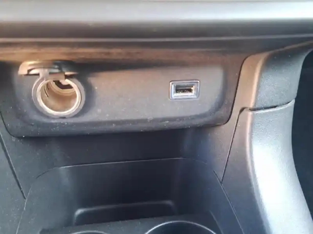 Citroën C3 1.2 puretech 110ch s&amp;s shine 120-123g — photo 15