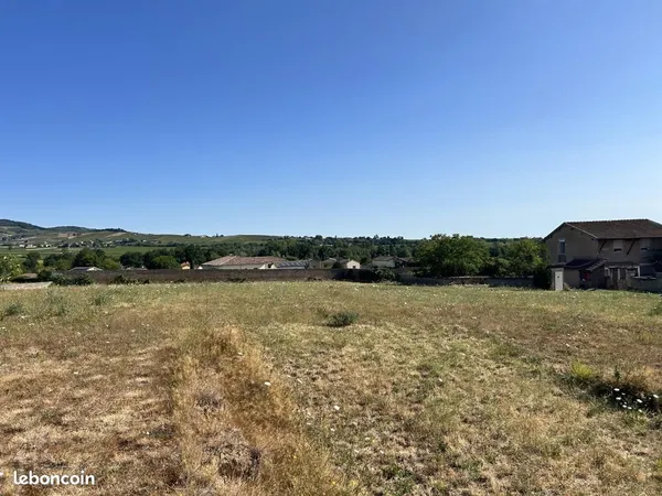 Terrain 400 m² Lancie