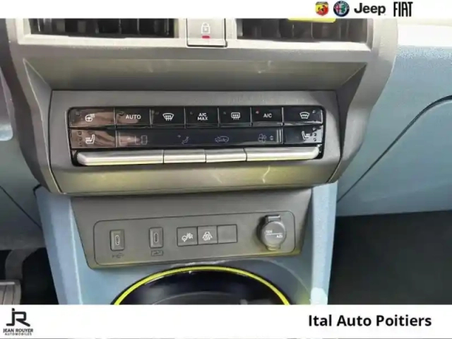 Fiat Panda grande  electrique 113ch la prima (prime cee deduite 6 150 euros) — photo 14
