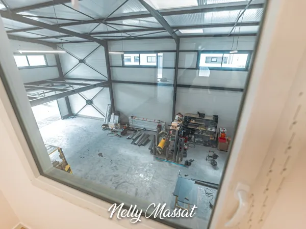 Commerce 3 pièces 504 m²