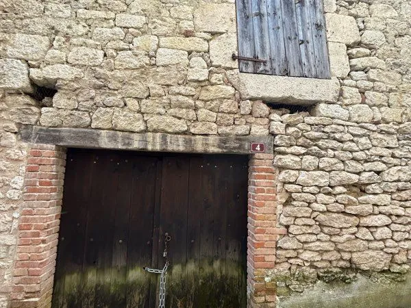 Maison en pierre à rénover
