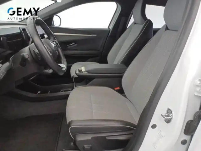 Renault Megane e-tech ev60 220 ch super charge — photo 24
