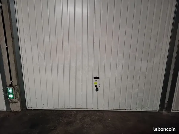 Garage box fermé