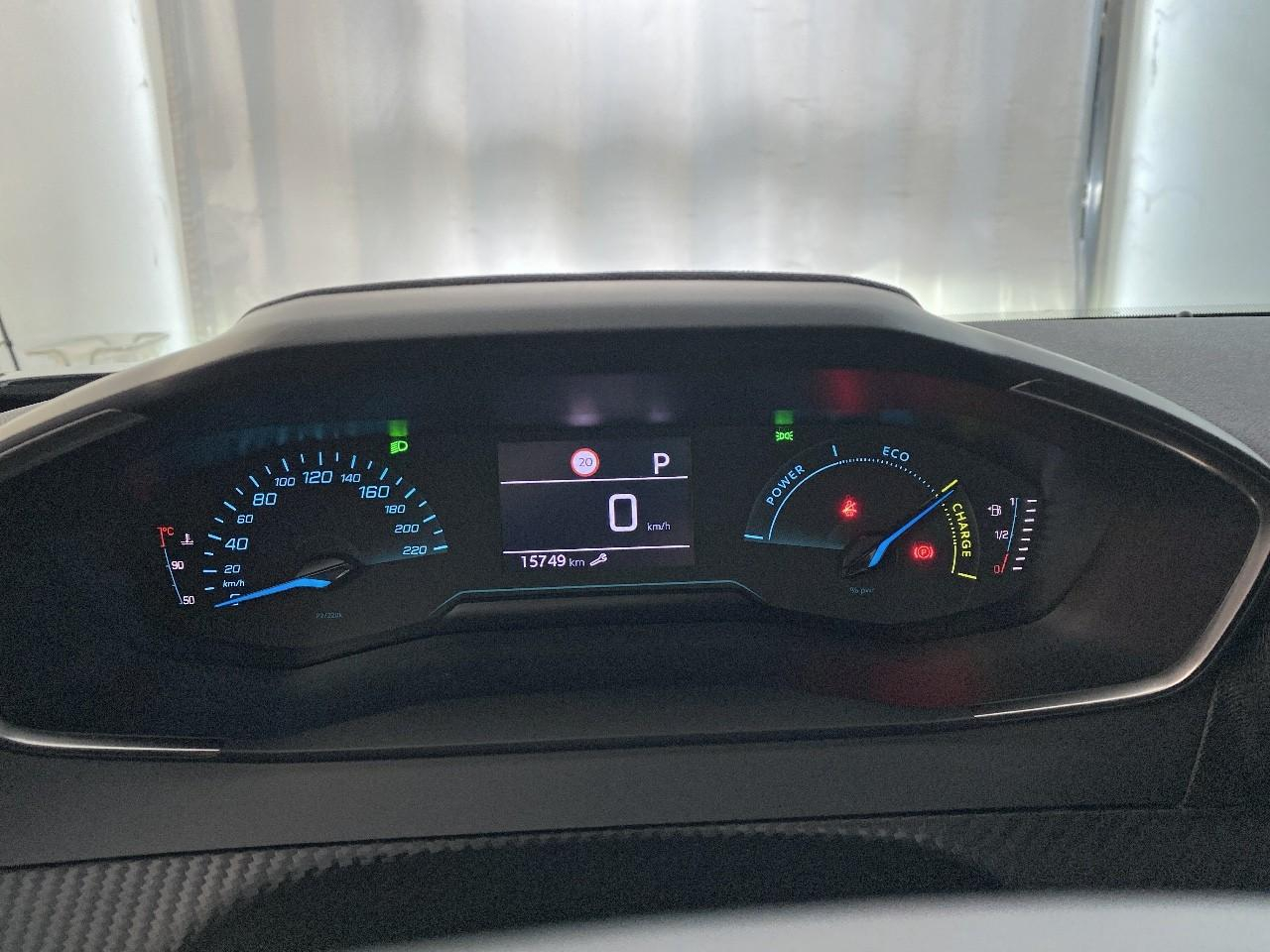 Peugeot 2008 hybrid 145 ch e-dcs6 style — photo 13