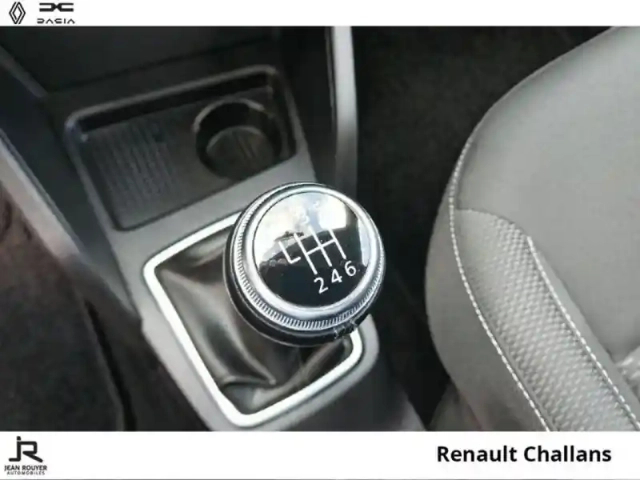 Dacia Duster 1.5 blue dci 115ch confort 4x2 — photo 6