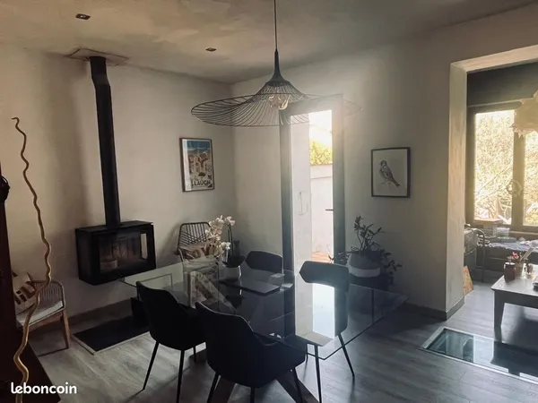 Maison 6 pièces 213 m²