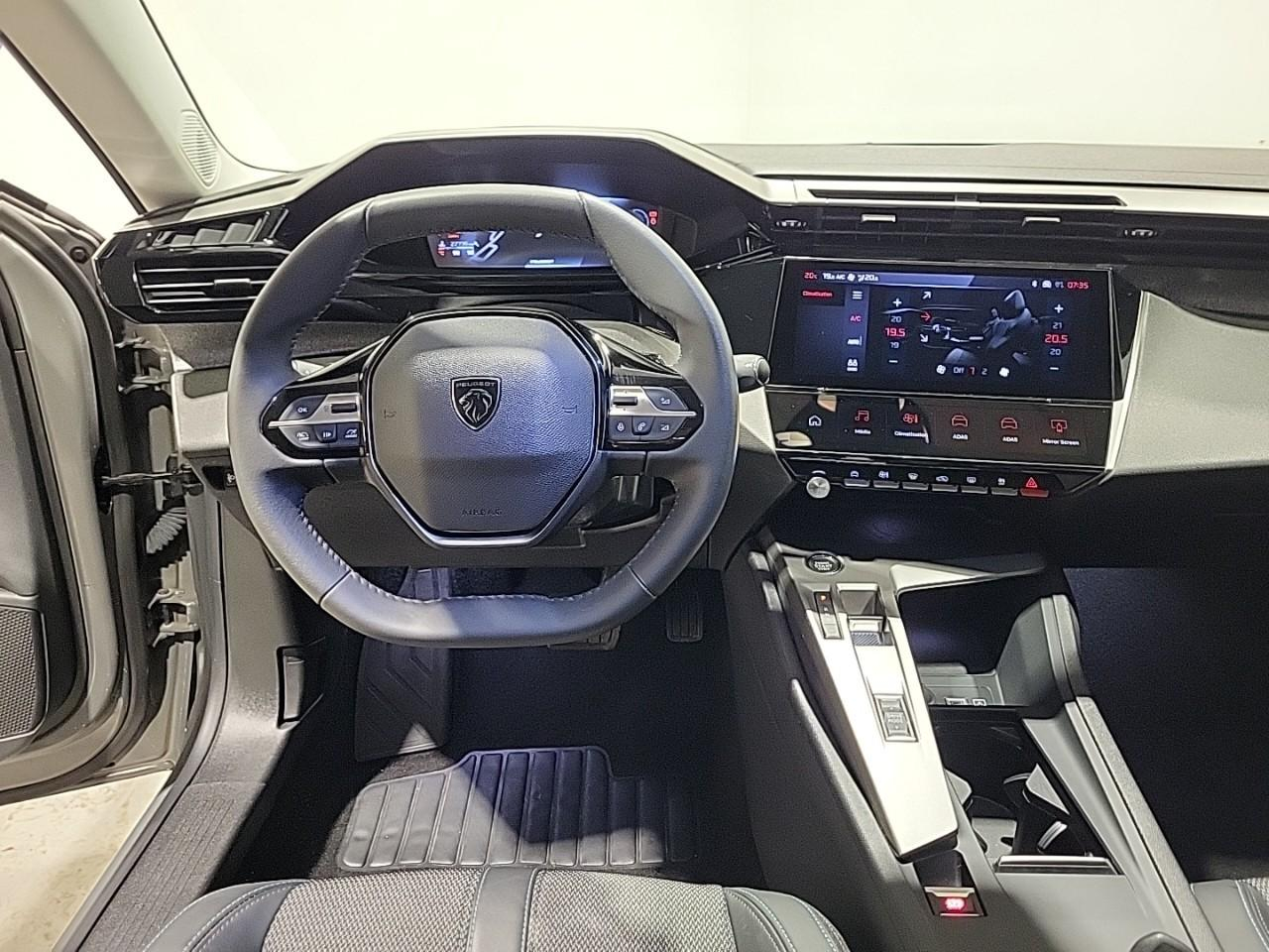 Peugeot 308 hybrid 145 e-dcs6 allure — photo 12