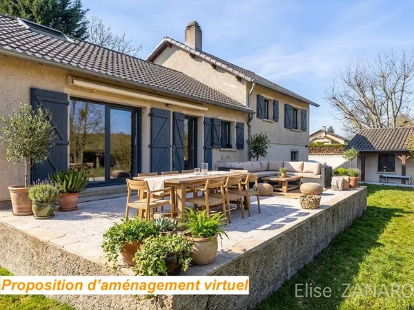 Maison traditionnelle dans un écrin de verdure !
