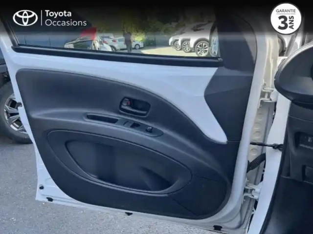 Toyota Aygo X 1.0 vvt-i 72ch active business — photo 14