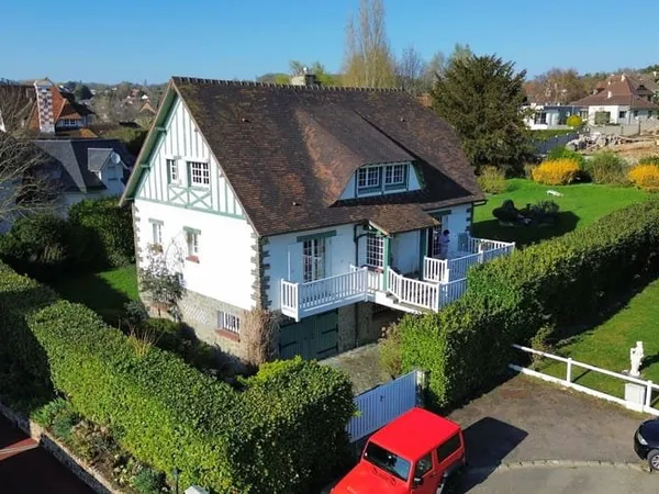 Maison 7 pièces 209 m²