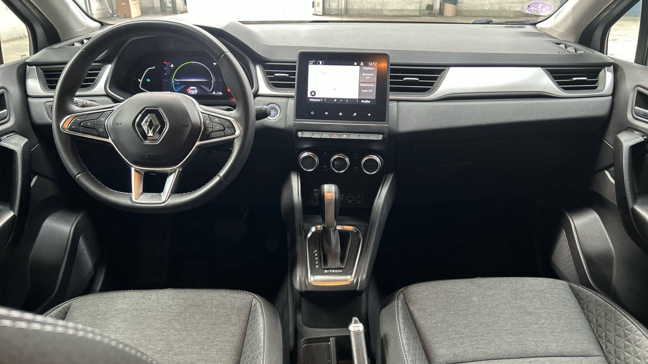 Renault Captur E-Tech 145 - 21 — photo 14