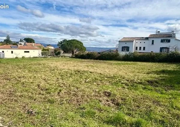 Terrain 995 m² Aubenas