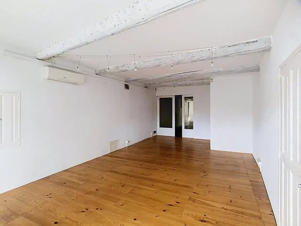 Local commercial 113 m²