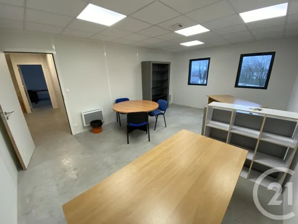 Bureau 167 m²