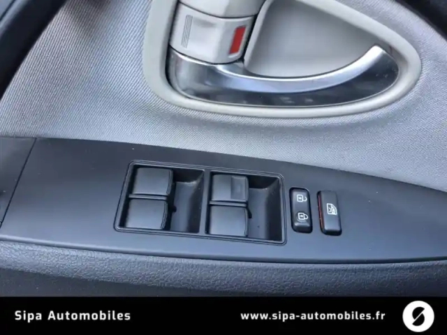 Toyota Avensis touring sports pro 112 d-4d — photo 22
