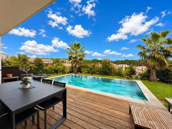 NIMES CARREAU DE LANES/VEDELIN Splendide villa 5 pièces de 1