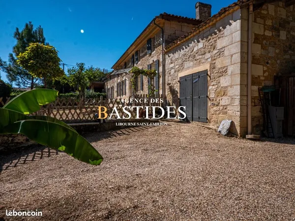 Maison 7 pièces 229 m²