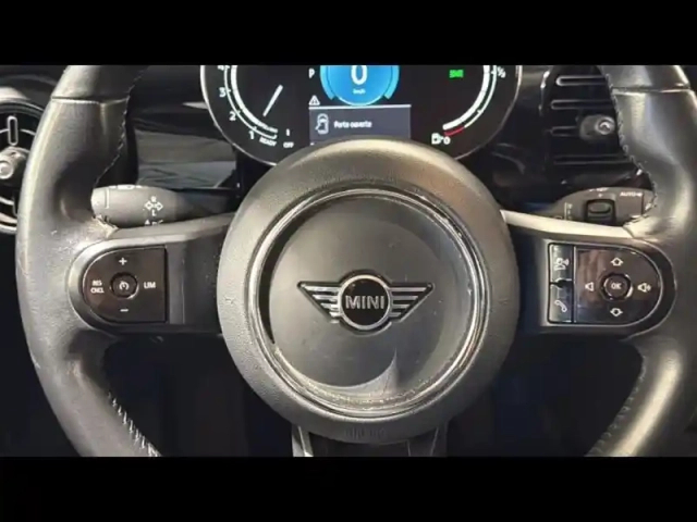 Mini Mini 5 portes cooper 136ch edition premium plus bva7 — photo 13