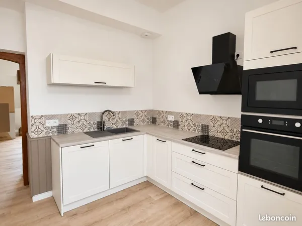 Particulier Loue - Grand Appartement T4 de charme 116 m² - 3 chambres, véranda et jardin