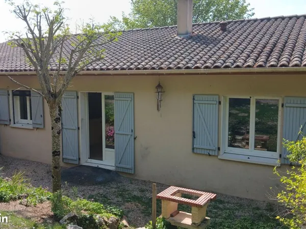 Maison 2 chambres, garage, terrain clos