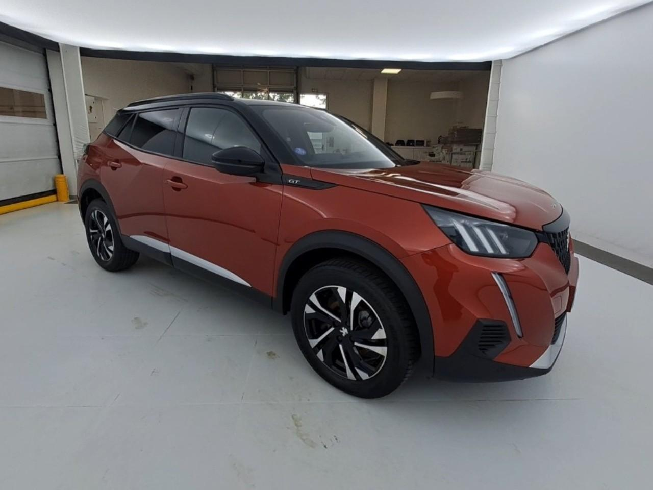 Peugeot 2008 puretech 130 s&s eat8 gt — photo 3