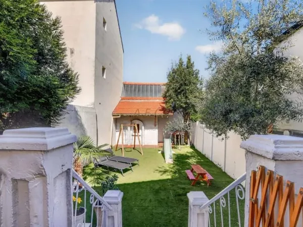 Maison 5 pièces 140 m²