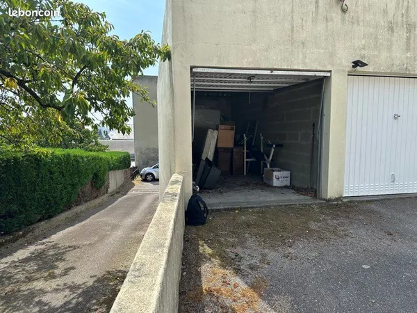 Garage + emplacement RUE DE L'OBSERVATOIRE