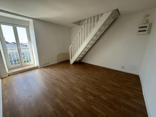 Appartement duplex 2 pièces - plein centre de Janzé