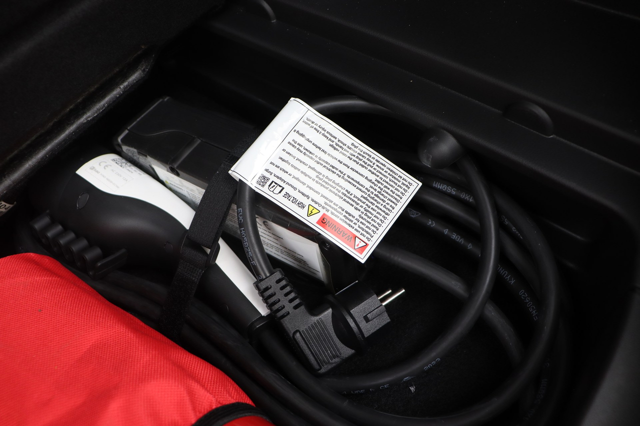 Hyundai Ioniq 5 — photo 27
