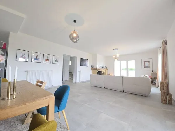 Villa 6 pièces 200 m²