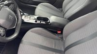 Peugeot 208 1.2 PureTech 130ch S&S Allure Pack EAT8 — photo 12