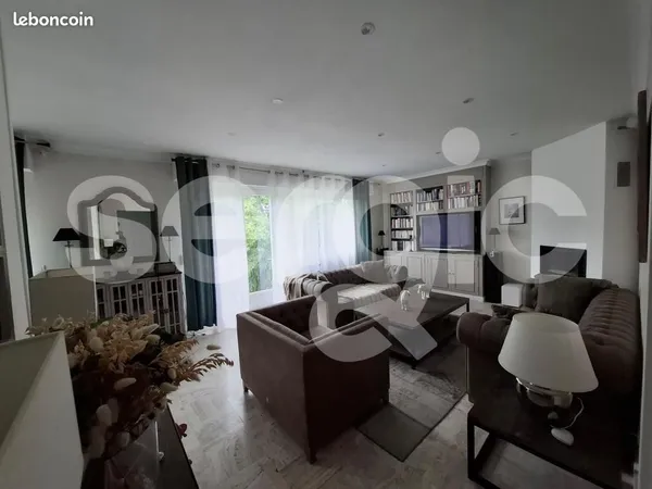 Appartement 6 pièces 122 m²