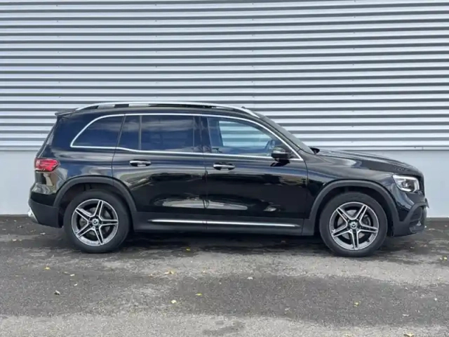 Mercedes Glb 200 d amg line pack premium p — photo 11