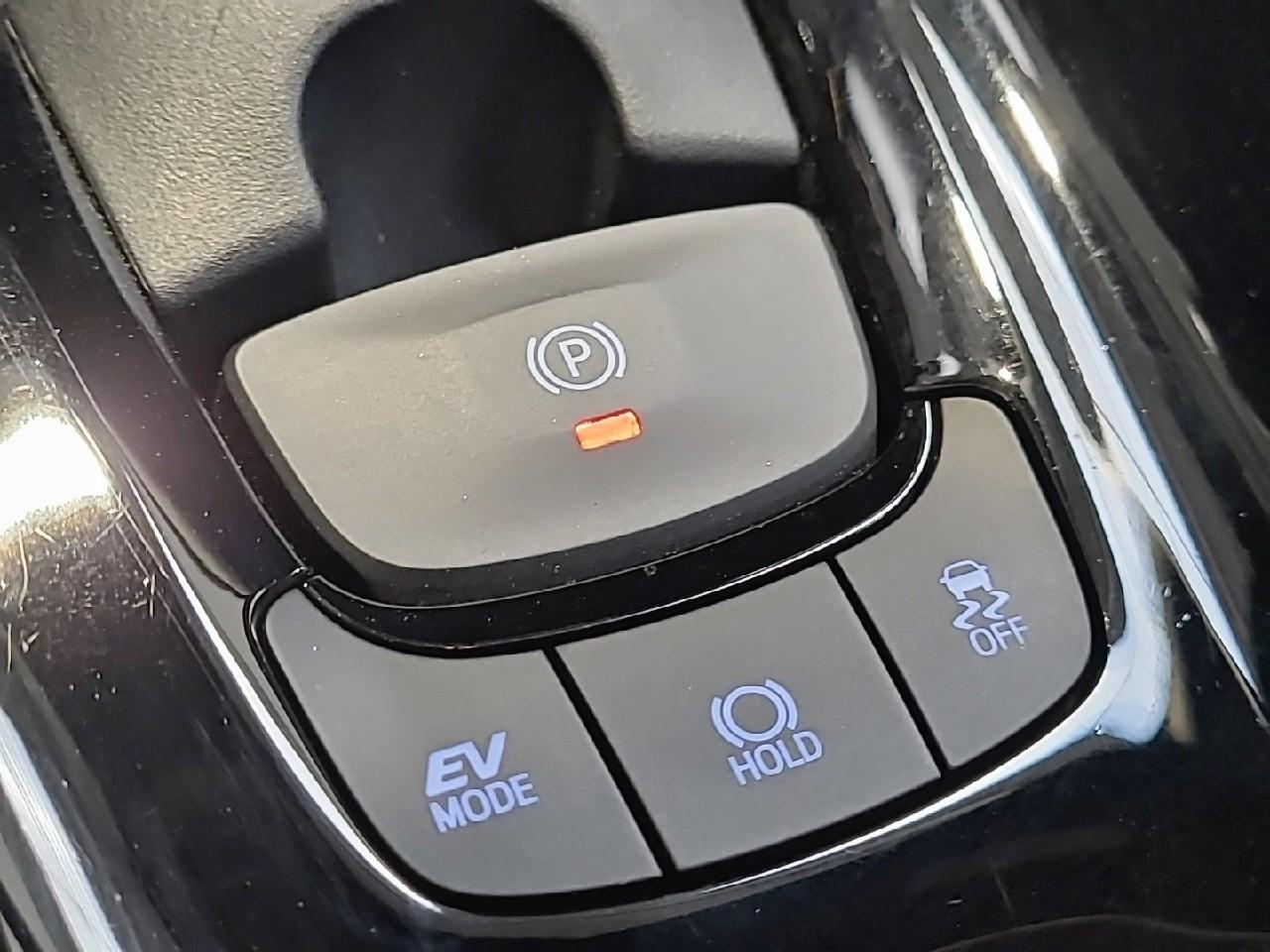 Toyota C-Hr hybride 1.8l edition — photo 29