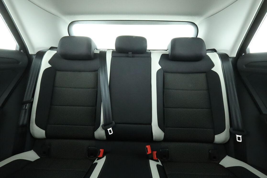 Volkswagen T-Roc 1.5 TSI EVO Carat DSG7 — photo 14