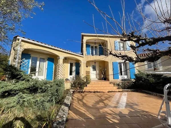 Villa 6 pièces 156 m²