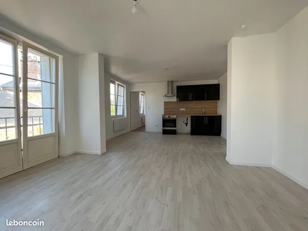 Tres bel appartement f3/f4 centre ville