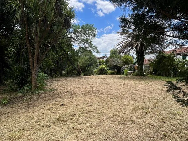 Terrain à bâtir de 2500m2