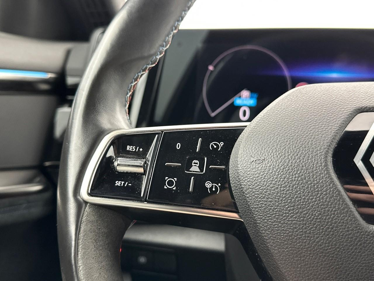 Renault Austral e-tech hybrid 200 iconic esprit alpine — photo 22