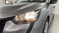 Peugeot 208 1.2 PureTech 75ch S&S Like 2022 — photo 17
