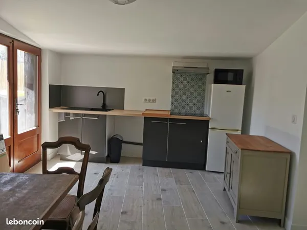 Maison 3 chambres + jardinet + parking - Ruelle-sur-Touvre
