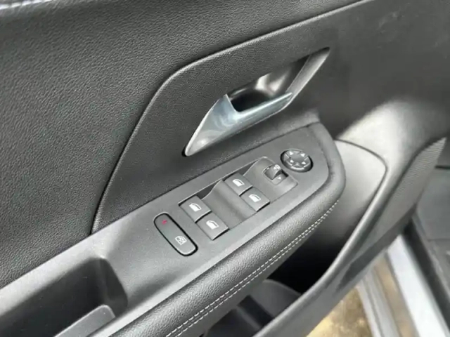 Opel Mokka electric 156ch gs — photo 15