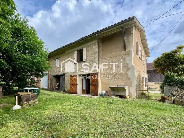 Maison de village de 93 m2 + grange sur 965m2 de terrain