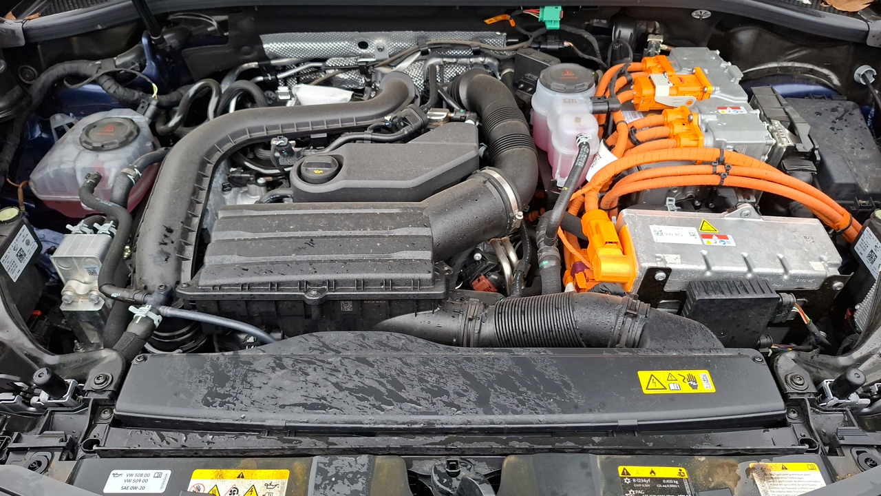 Cupra Terramar 1.5 eHybrid 204 ch DSG6 — photo 17