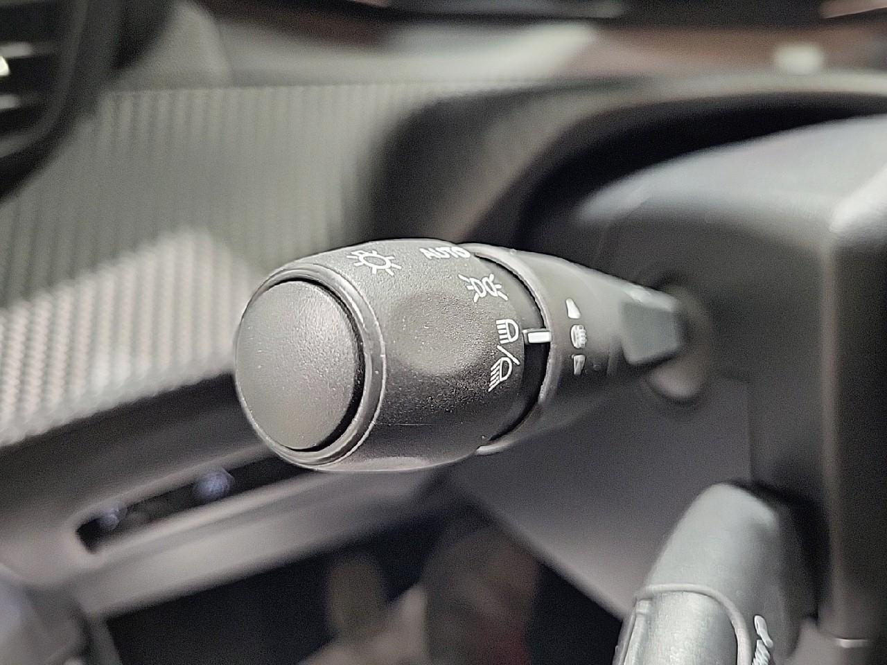 Peugeot 208 puretech 75 s&s bvm5 style — photo 20