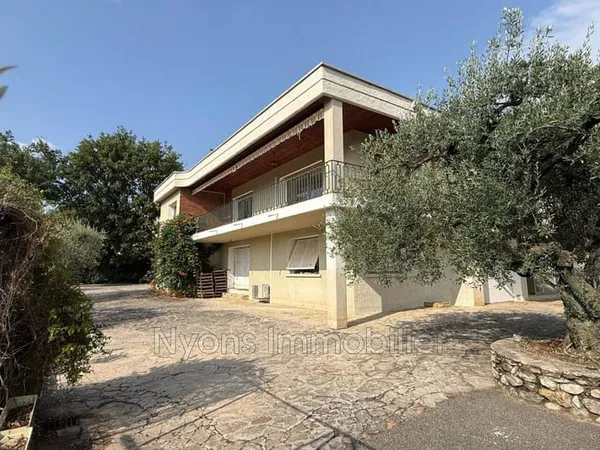 Maison 5 pièces 130 m²