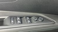Peugeot 3008 HYBRID 225ch Allure Pack e-EAT8 — photo 19