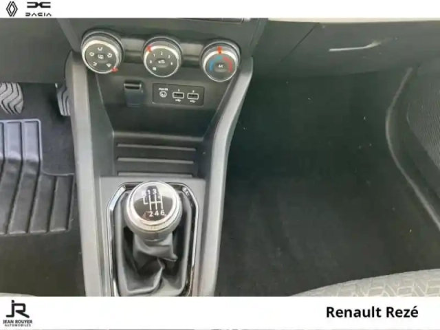 Renault Clio 1.0 tce 90ch evolution — photo 6