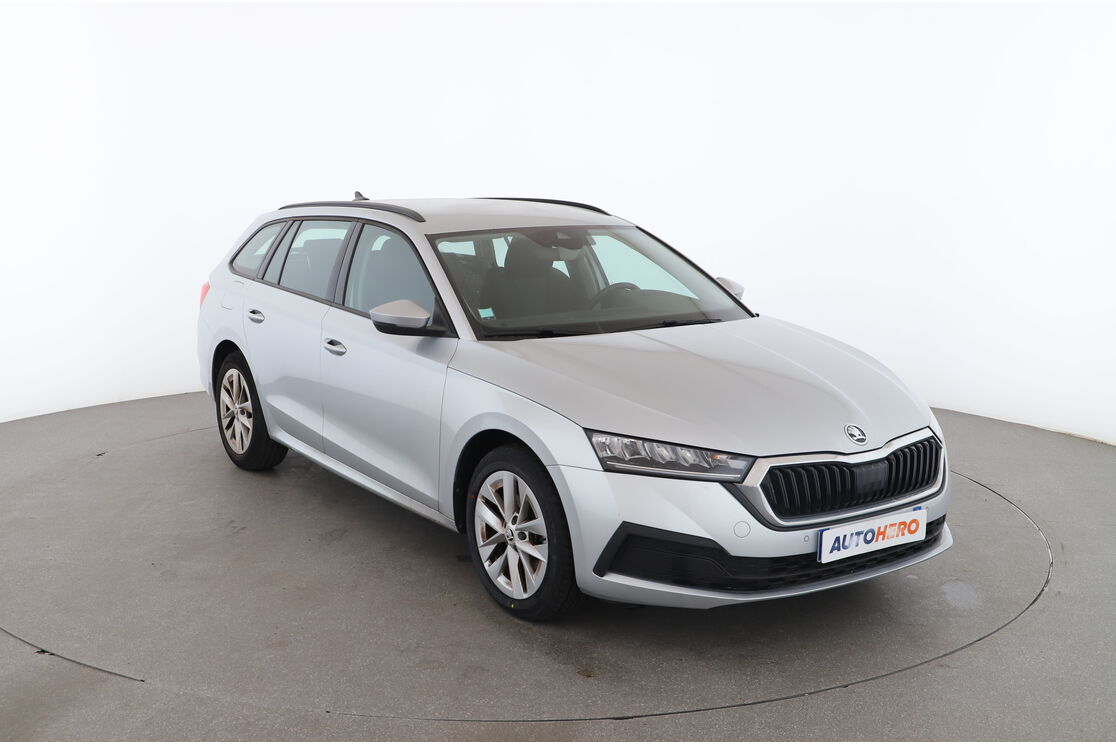 Skoda Octavia Combi 2.0 TDI Ambition DSG7 — photo 7
